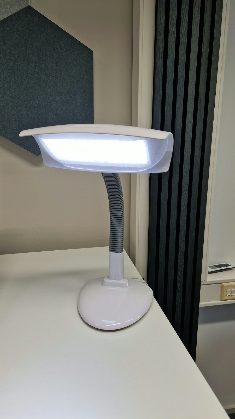 Outlet - Lumie Led työpiste-/kirkasvalovalaisin - mallikappale