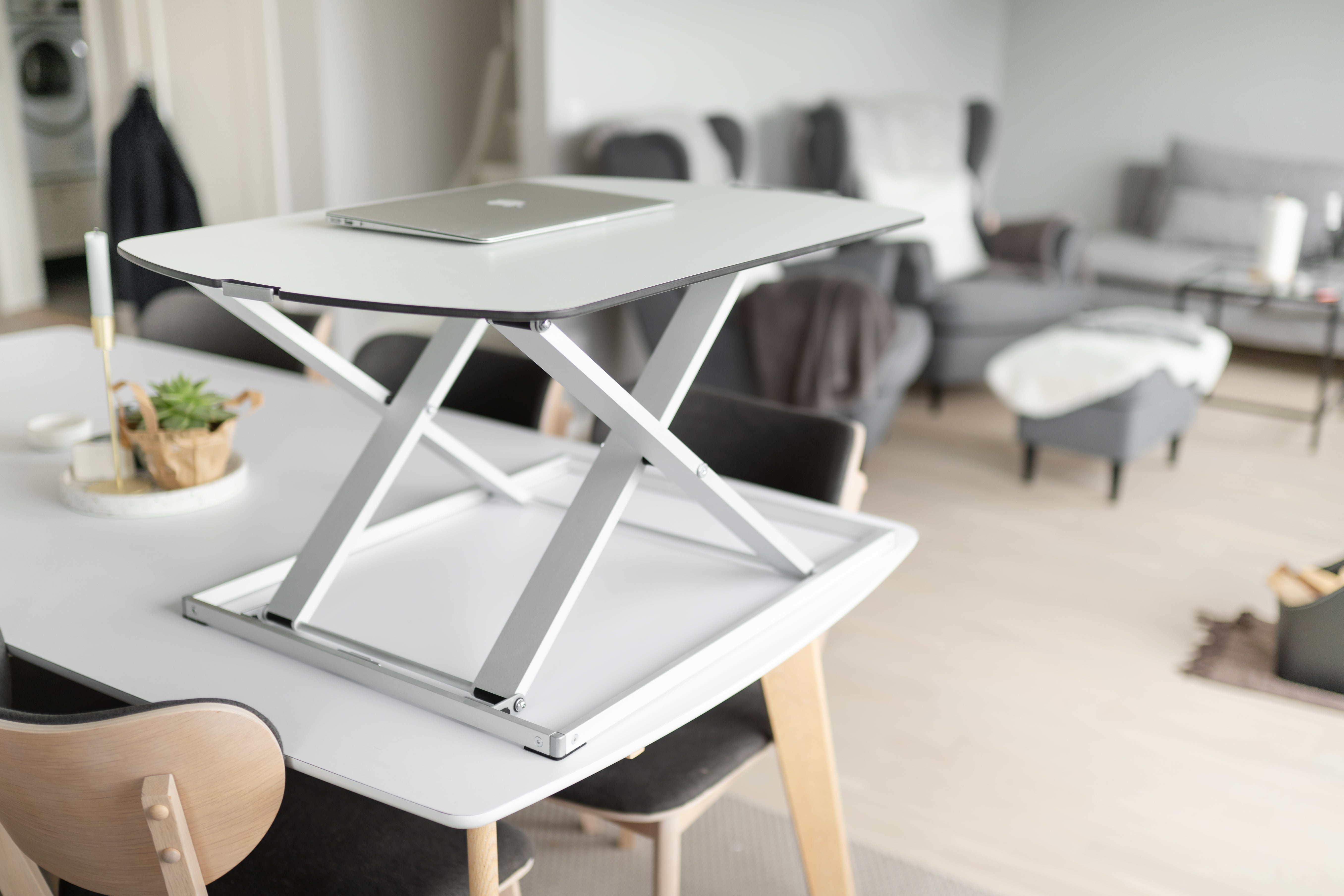 GetUpDesk Free säädettävä pöytätaso, valkoinen