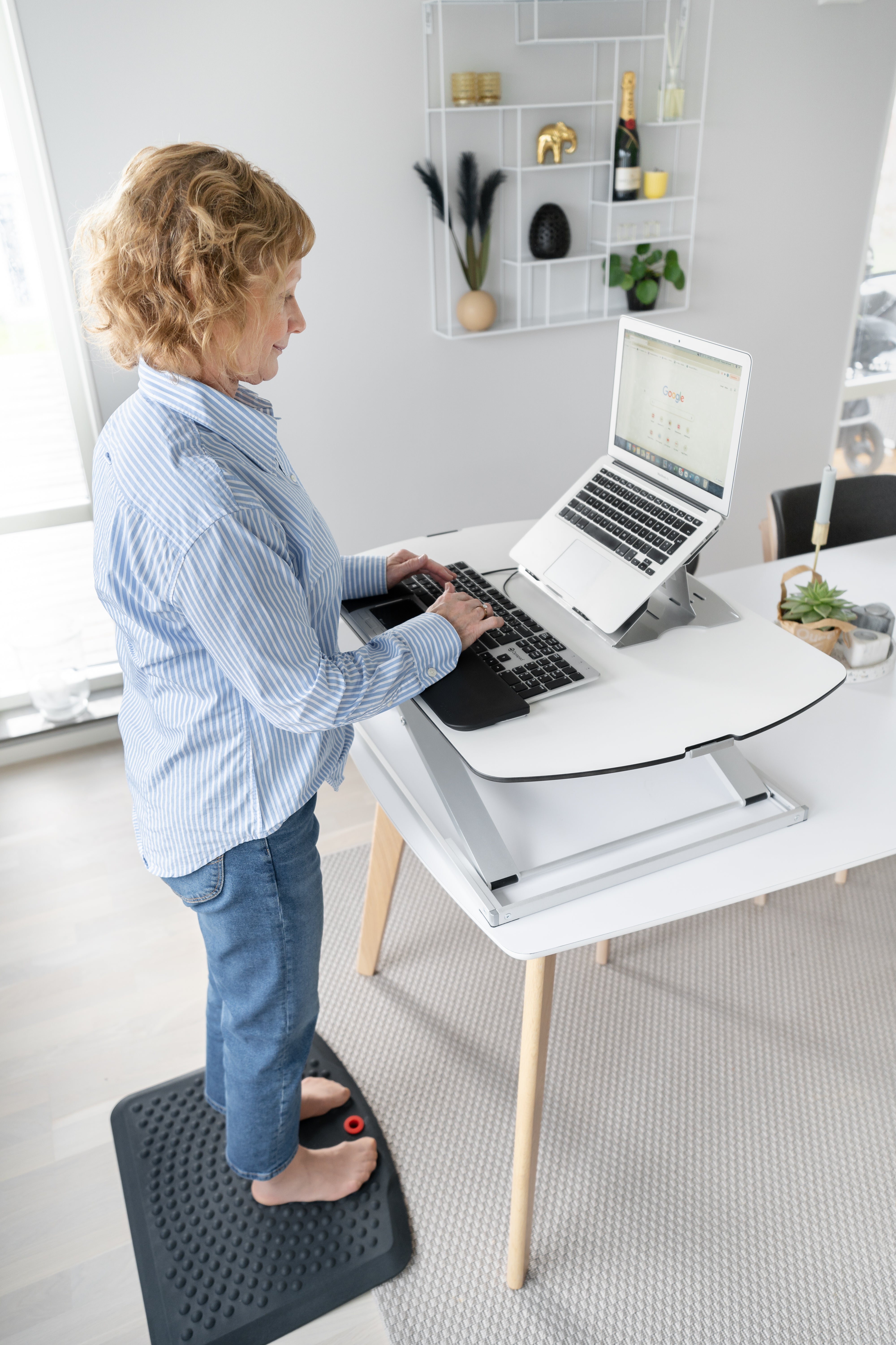 GetUpDesk Free säädettävä pöytätaso, valkoinen